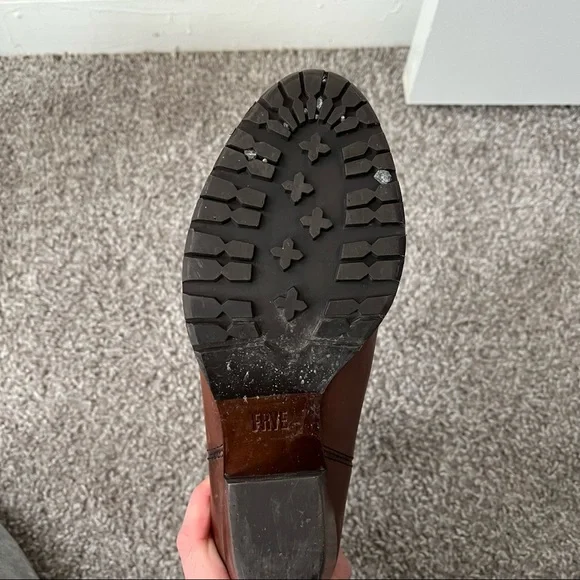 Frye Chelsea Tate Boot, Brown 7.5 - Picture 9 of 12